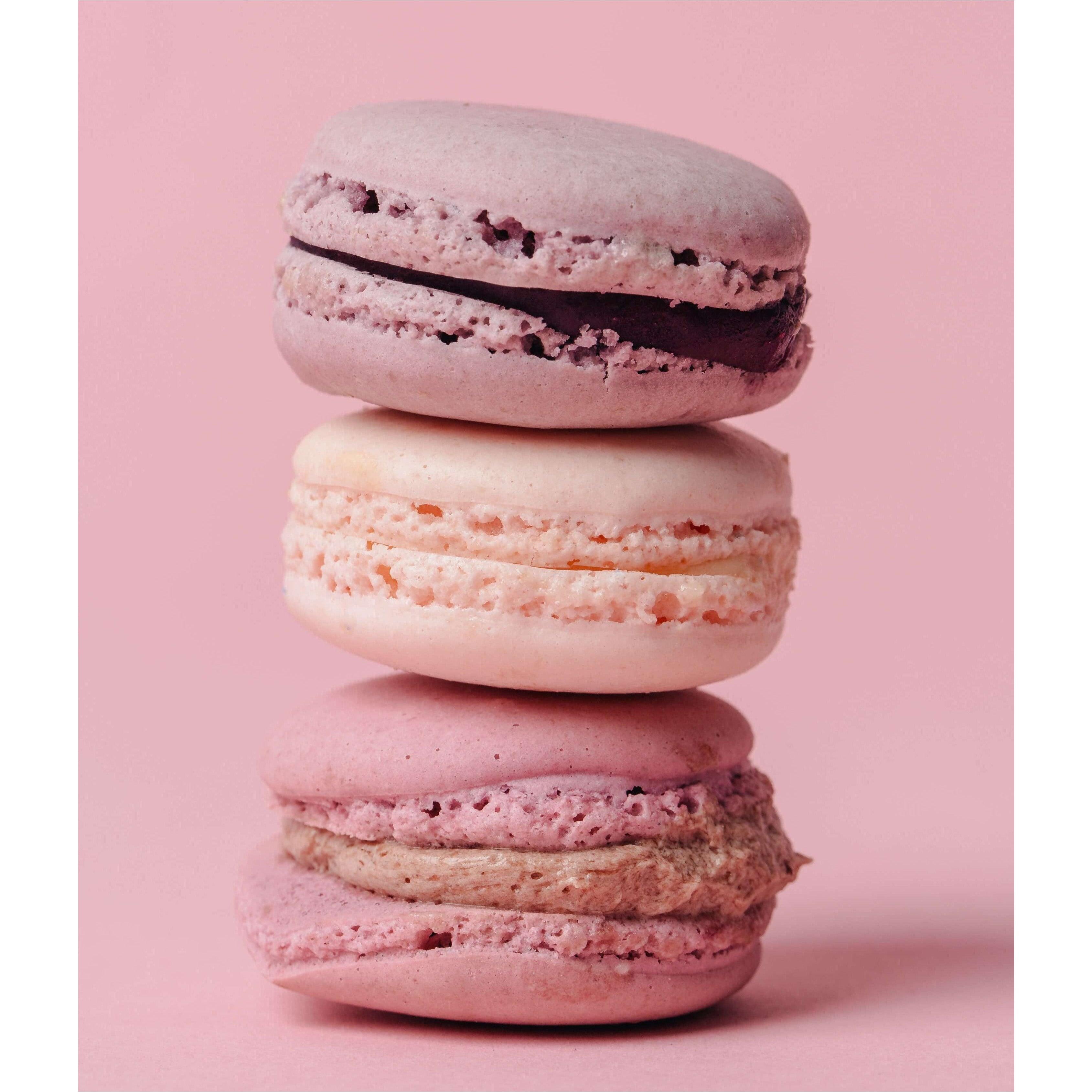 https://bakeoglide.kitchen/cdn/shop/products/stack-of-pink-macarons-on-pink.jpg?v=1659616493